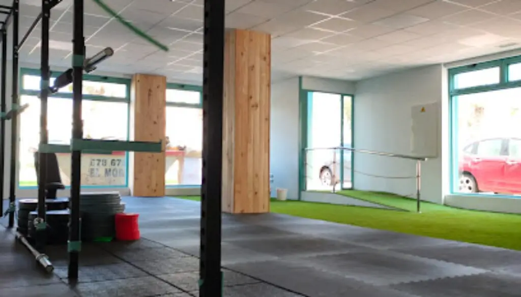 Imagen-de-EVOLVE-CENTER-Gimnasio-El-Toyo-Retamar-en-Retamar-Almeria