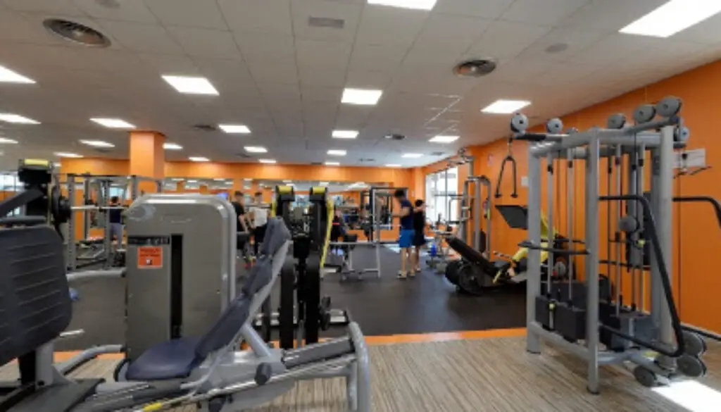 Imagen-de-FactoryFit-Fitness-Padel-Club-en-San-Blas-Canillejas-Madrid