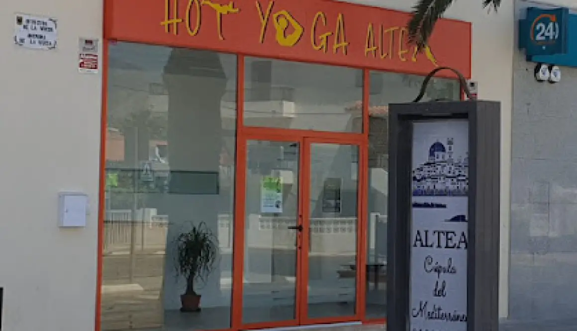 Imagen-de-Hot-Yoga-Altea-Yoga-School-en-Sant-Joan-dAlicante-Alicante